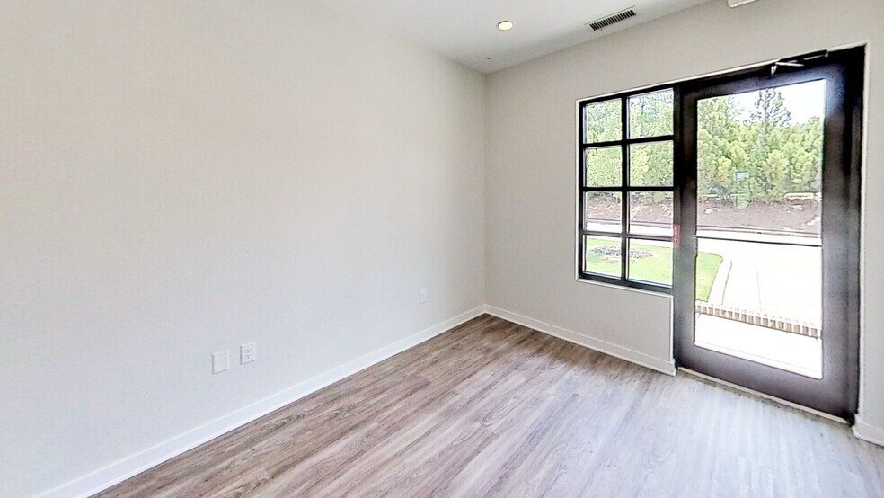 More Photos Of 6110 McFarland Station Dr, Alpharetta Office For Sale