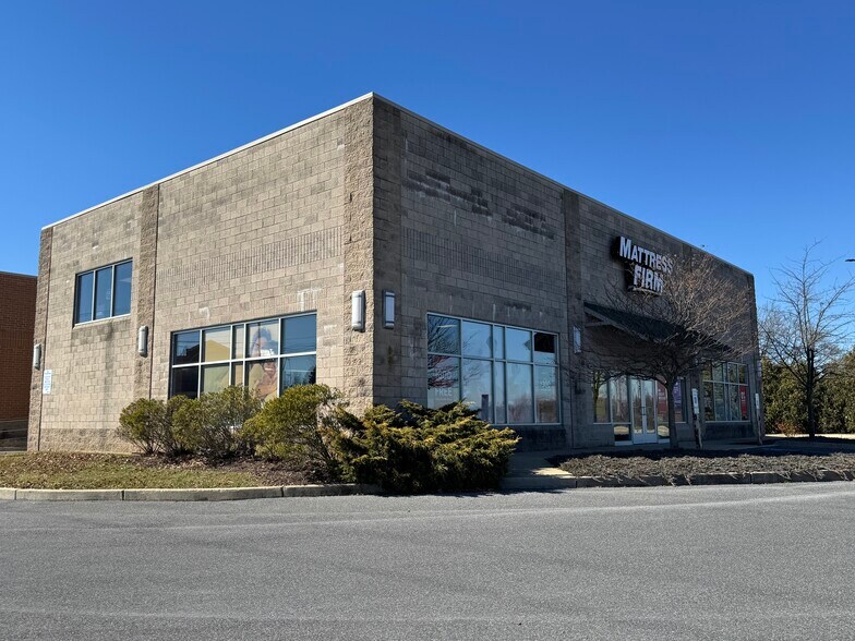 More Photos Of 2501 William Penn Hwy, Easton General Retail For Lease