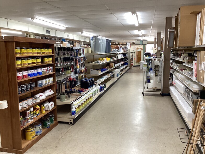 More Photos Of 7811 Main, Dozier Freestanding For Sale