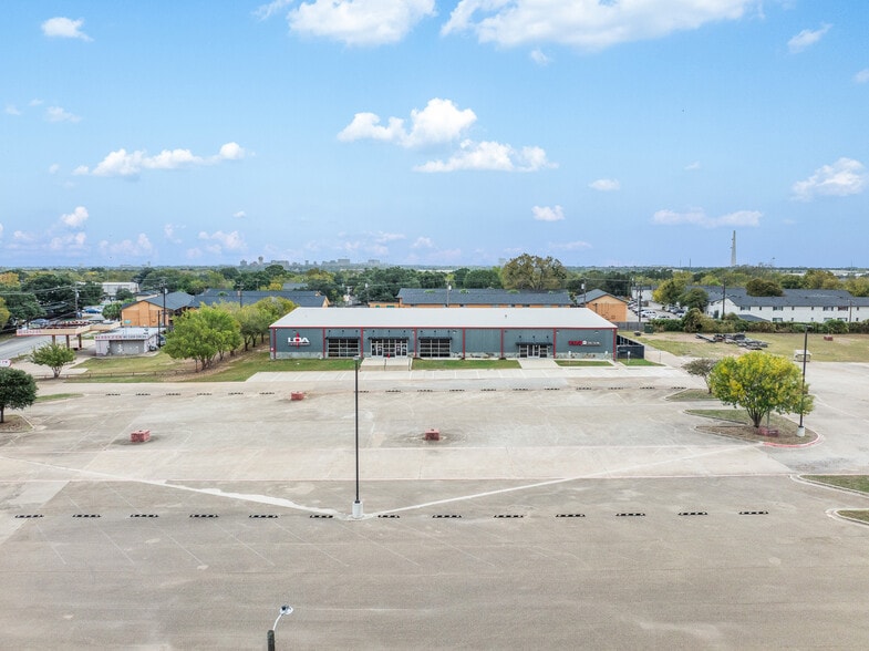 More Photos Of 1600 S College Ave, Bryan Freestanding For Sale