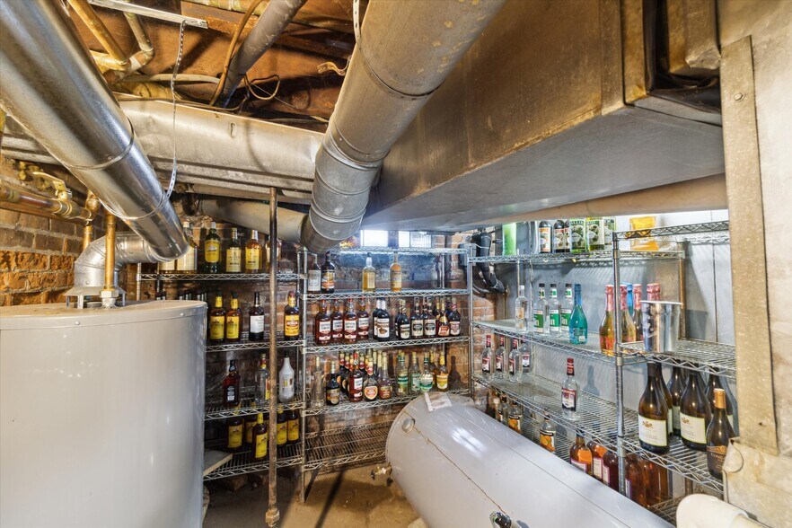 More Photos Of 28080 Waltz Rd, New Boston Restaurant For Sale