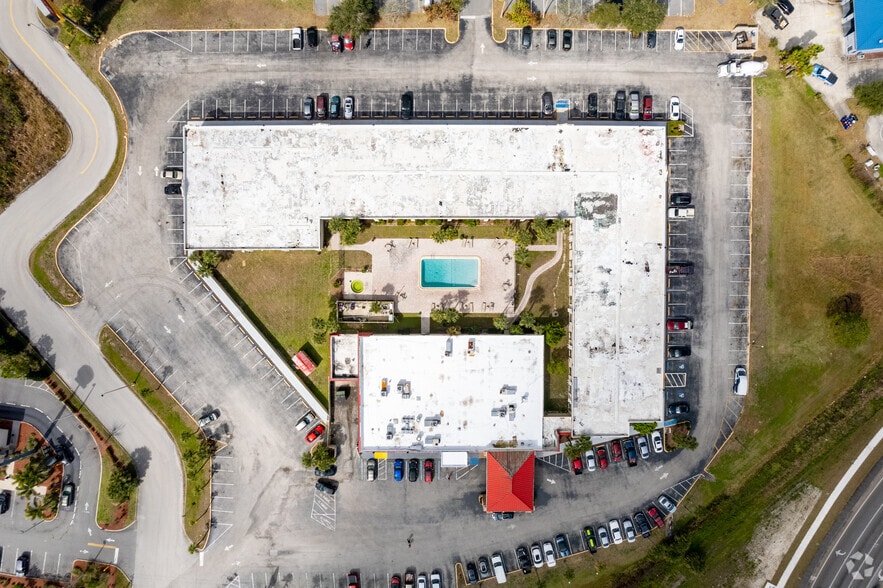 More Photos Of 3500 Cheney Hwy, Titusville Hotel For Sale