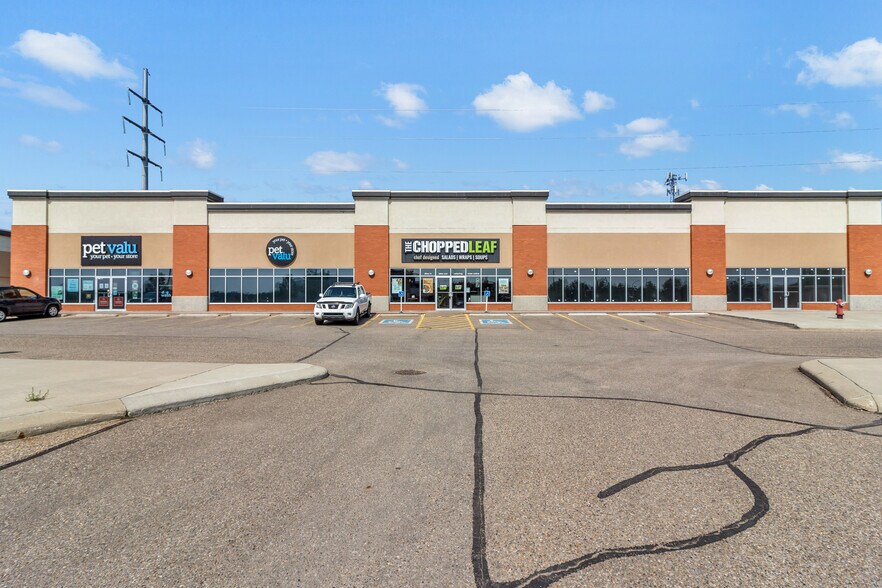 More Photos Of 2350 Division Av NW, Medicine Hat Unknown For Lease