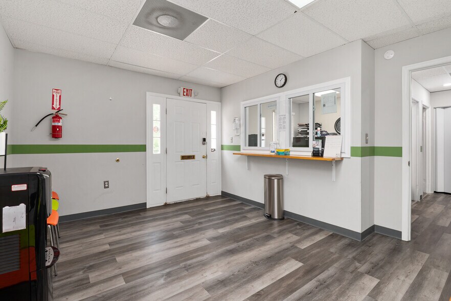 More Photos Of 10294-10300 Baltimore National Pike, Ellicott City Office For Sale