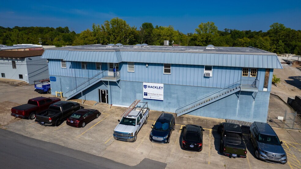 More Photos Of 405 Industrial Dr, Mount Juliet Warehouse For Sale