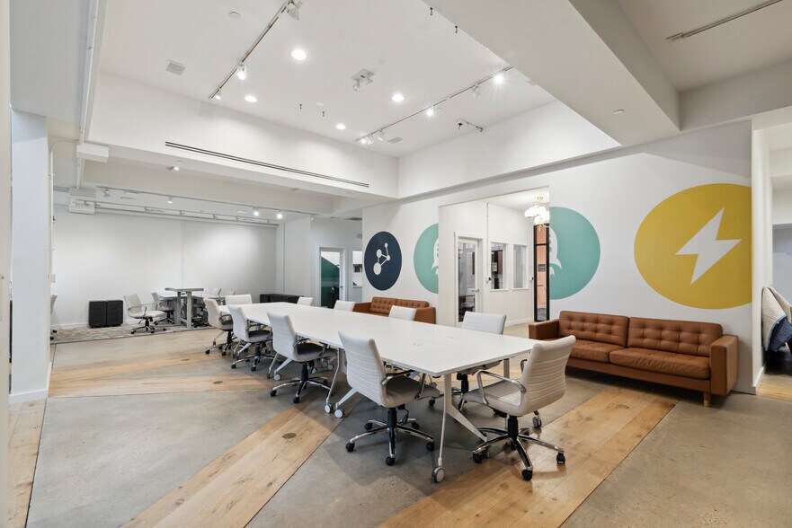 More Photos Of 4230 Main St, Philadelphia Restaurant For Sale