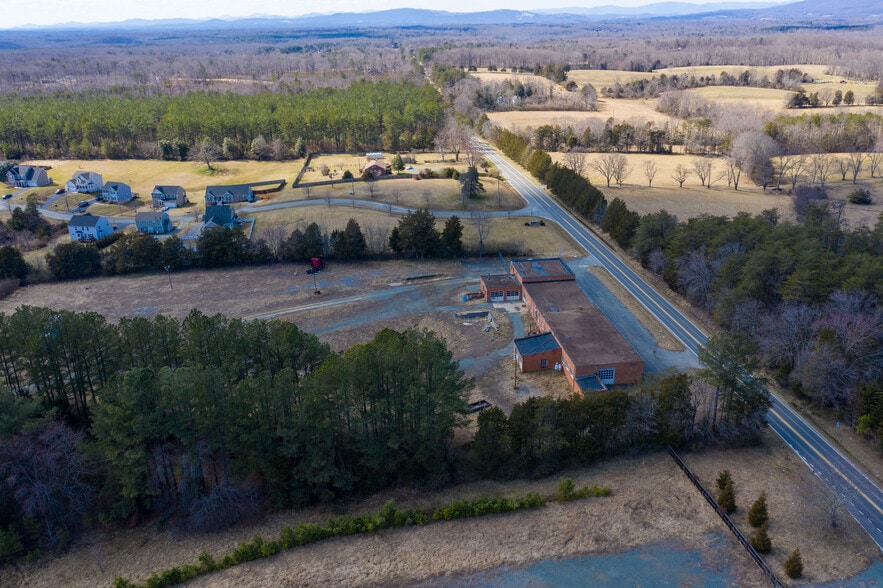 More Photos Of 2428 Richmond Rd, Troy Auto Salvage Facility For Sale