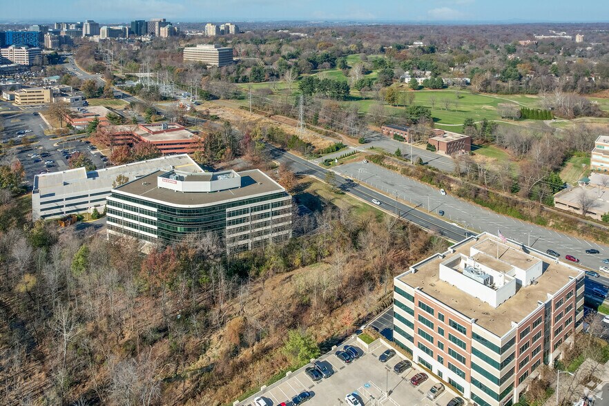More Photos Of 1886 Metro Center Dr, Reston Office For Lease