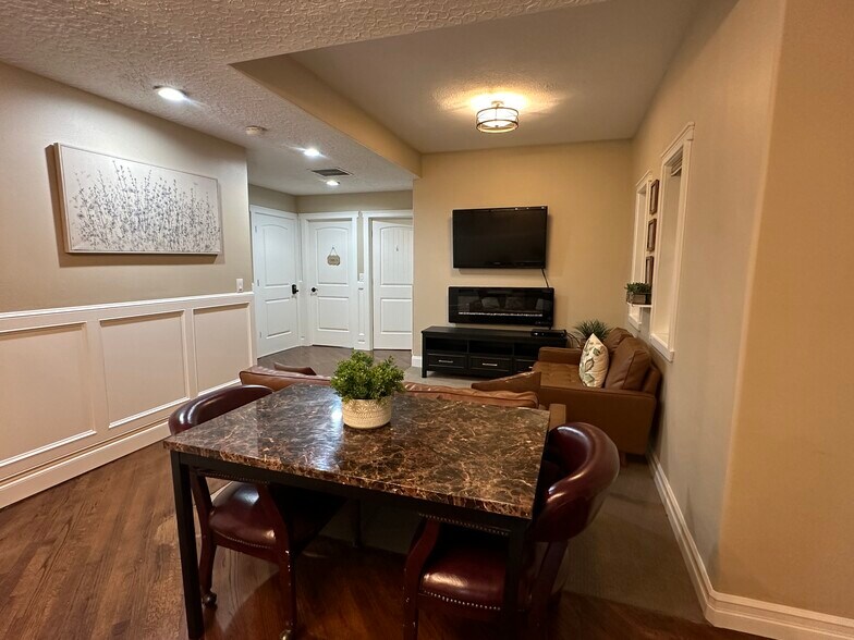 More Photos Of 13013 SE Rivercrest Dr, Vancouver Healthcare For Sale