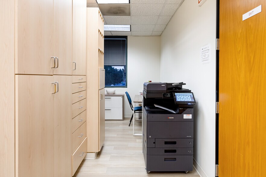 More Photos Of 2031 W Alameda Ave, Burbank Medical For Lease