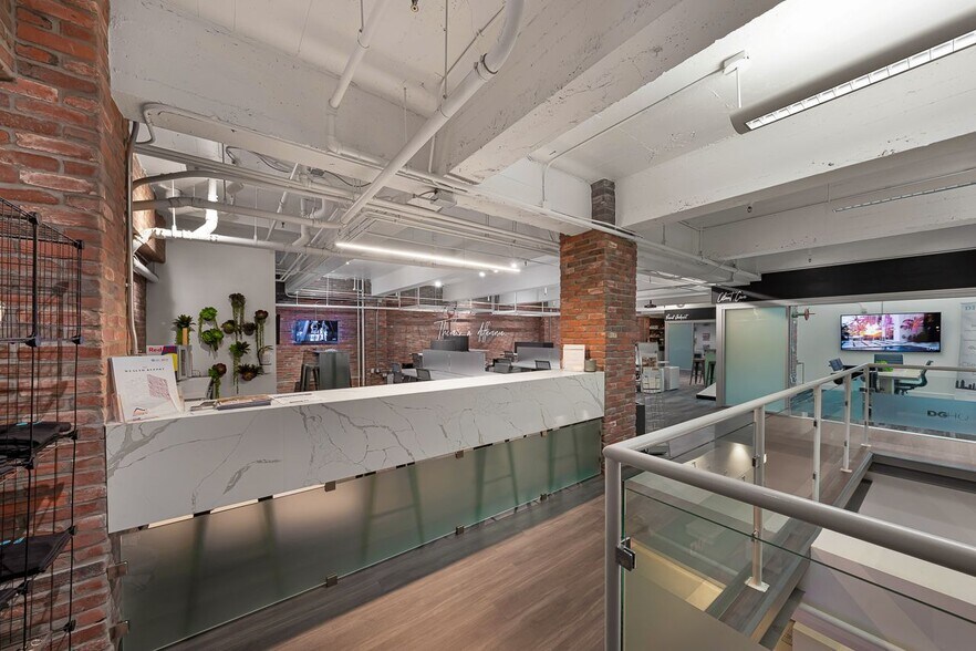 More Photos Of 950 6th Ave, San Diego Office For Lease