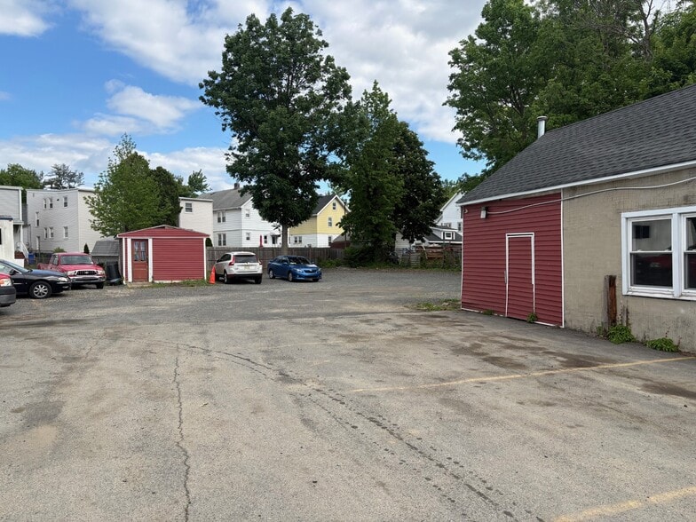 More Photos Of 34 North Ave, Garwood Freestanding For Lease