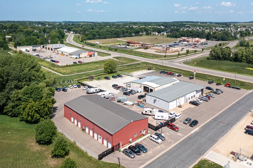 More Photos Of 618 Industrial Dr SE, Lonsdale Self Storage For Lease