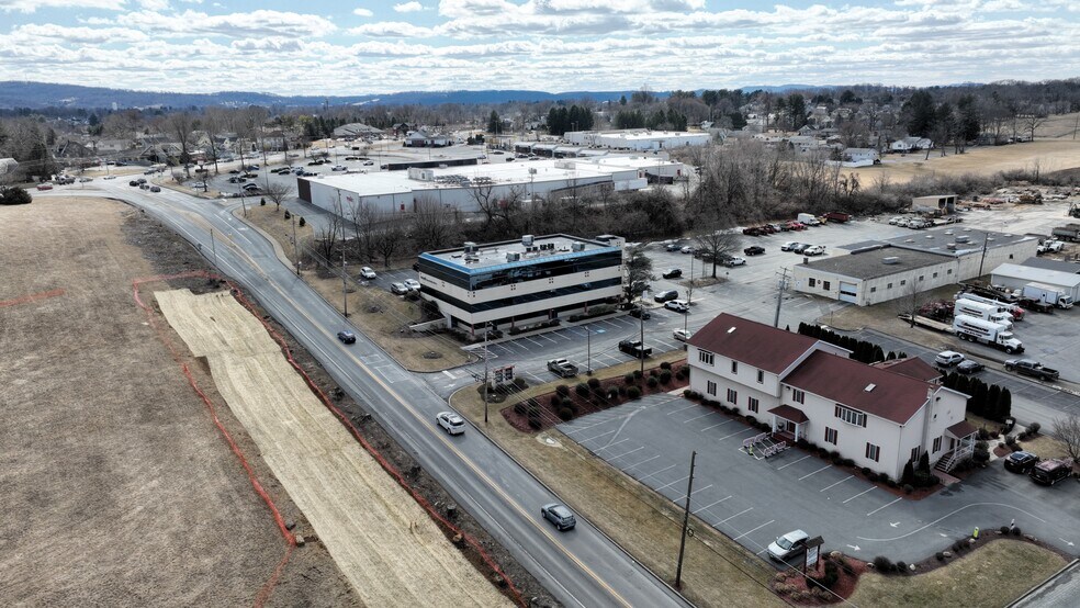 More Photos Of 400 S Greenwood Ave, Easton Office For Sale