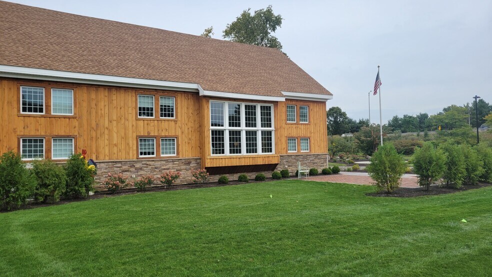 More Photos Of 119 Griswold St, Glastonbury Loft Creative Space For Lease