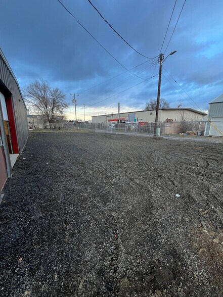 More Photos Of 112 N Stone St, Spokane Service For Lease