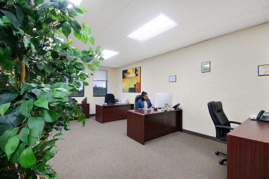 More Photos Of 8461 Lake Worth Rd, Lake Worth Unknown For Lease