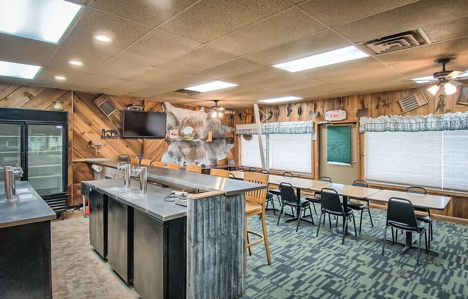 More Photos Of 22020 Palo Way, Palo Cedro Restaurant For Sale