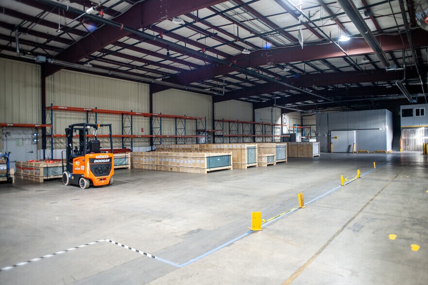 More Photos Of 97 N Hatfield Rd, Hatfield Warehouse For Sale