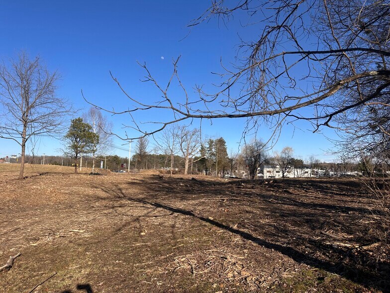 More Photos Of 346 Rural Acres Dr, Beckley Showroom For Sale