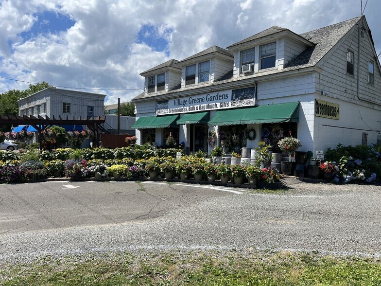 More Photos Of 715 Boston Post Rd, Guilford Freestanding For Sale