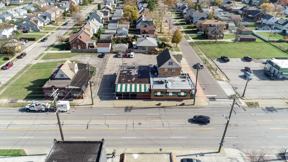 More Photos Of 6001 State Rd, Parma Restaurant For Sale