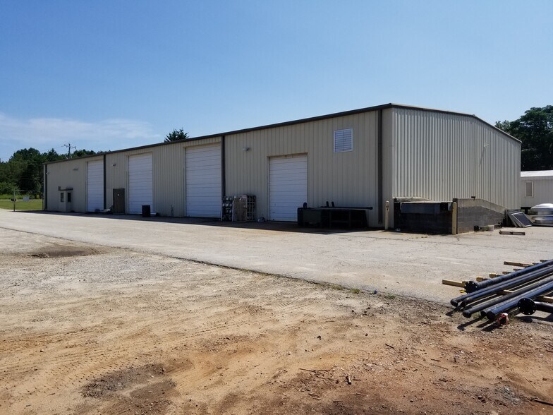 More Photos Of 673 Sandy Springs Rd, Piedmont Warehouse For Sale
