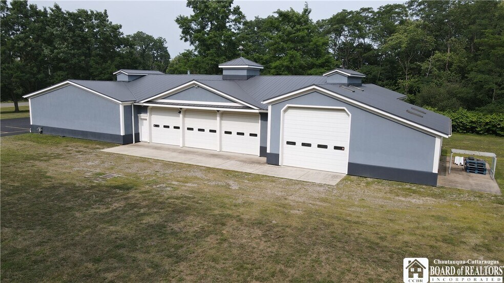 More Photos Of 699 Versailles Rd, Silver Creek Warehouse For Sale