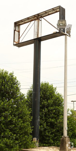 More Photos Of 2547 Decker Blvd, Columbia Restaurant For Sale