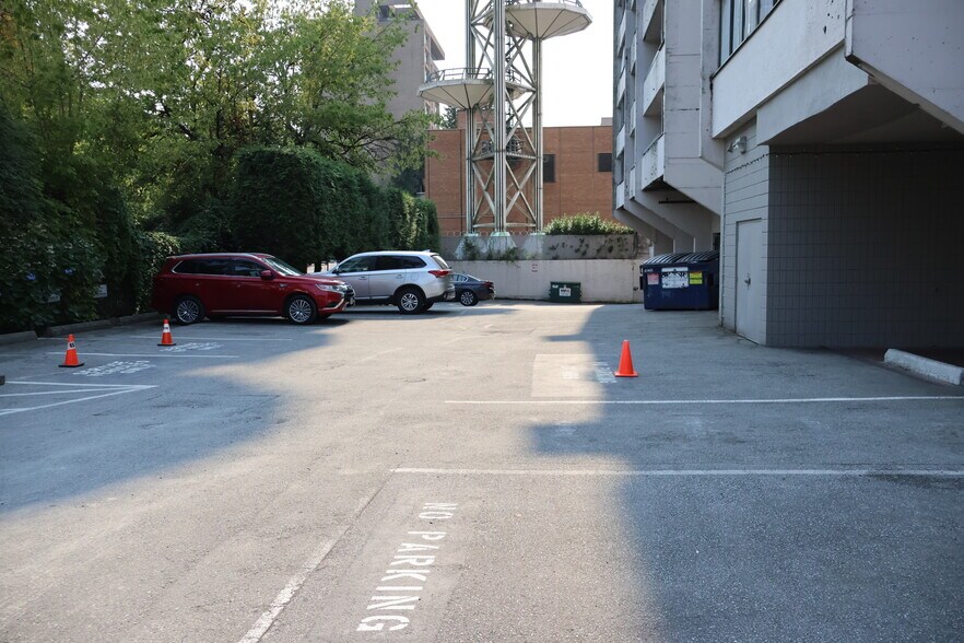 More Photos Of 631 Sixth St, New Westminster Apartments For Lease