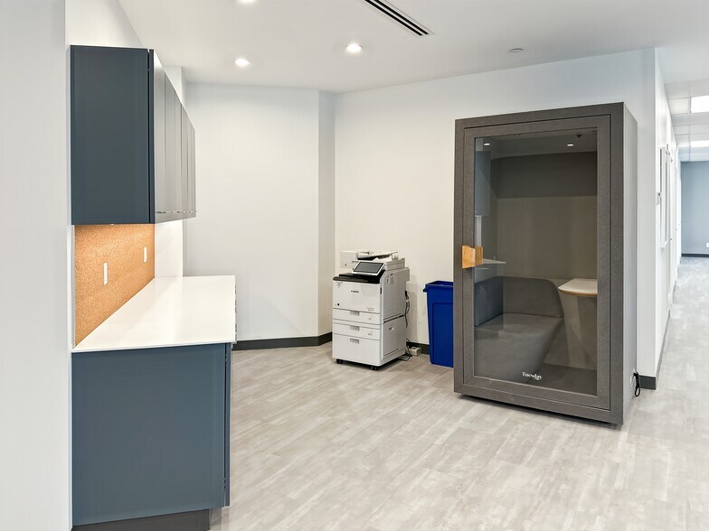 More Photos Of 5455-5477 152 St, Surrey Coworking Space