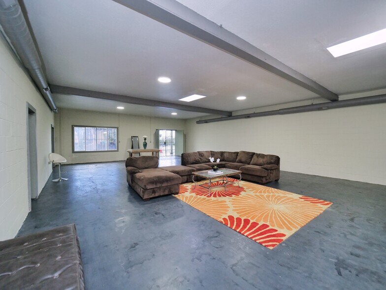 More Photos Of 9614-9616 MacArthur Blvd, Oakland Religious Facility For Lease