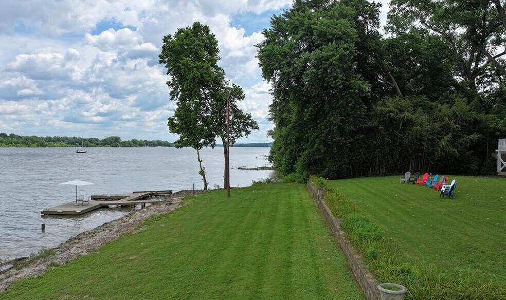 More Photos Of 3227 River Rd, Louisville Specialty For Sale