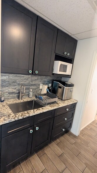 More Photos Of 6103-6105 E Grant Rd, Tucson Office For Sale