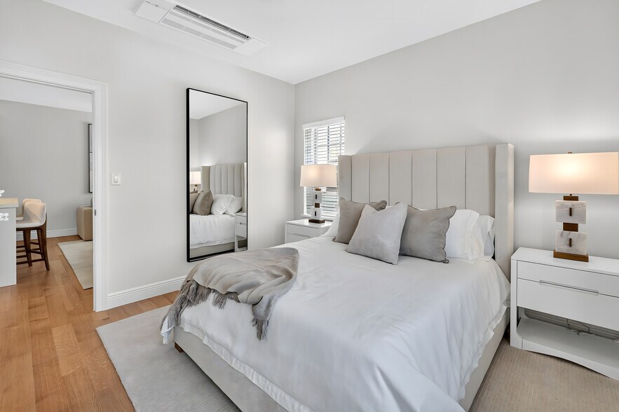 More Photos Of 184 Sunset Ave, Palm Beach Apartments For Sale