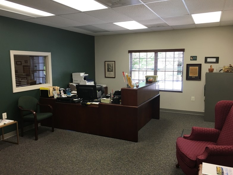 More Photos Of 559 Frost Ave, Warrenton Medical For Lease