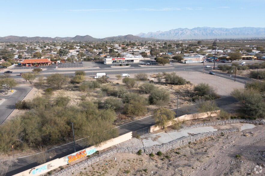 More Photos Of 6500 S Westover Ave, Tucson Unknown For Lease
