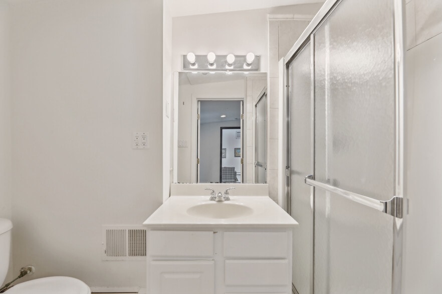 More Photos Of 35 Belden Pl, Montclair Loft Creative Space For Lease