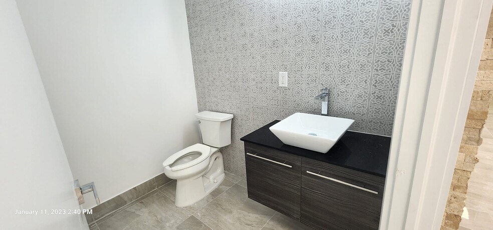 More Photos Of 540 NW University, Port Saint Lucie Office Residential For Sale