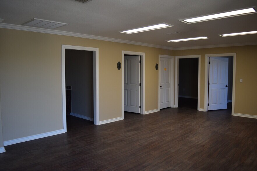 More Photos Of 9701 FM 307, Midland Flex For Lease