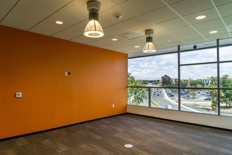 More Photos Of 20371 Irvine Ave, Newport Beach Loft Creative Space For Lease