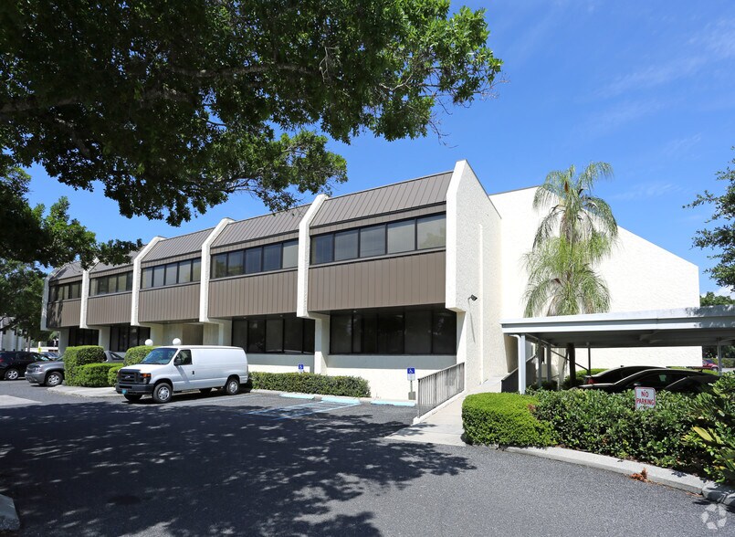 More Photos Of 3300 Henderson Blvd, Tampa Office For Lease