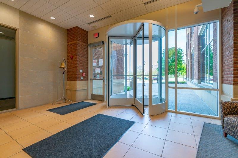 More Photos Of 5400 New Albany Rd, New Albany Office For Lease