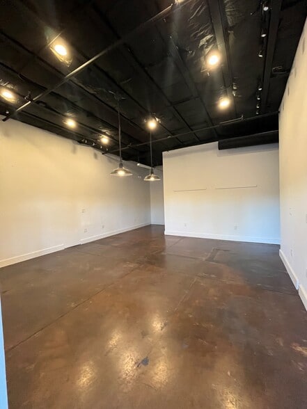 More Photos Of 11400 Donner Pass Rd, Truckee Storefront Retail Office For Lease