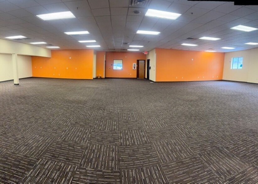 More Photos Of 225 Terrace Ave, Huntington Office For Lease