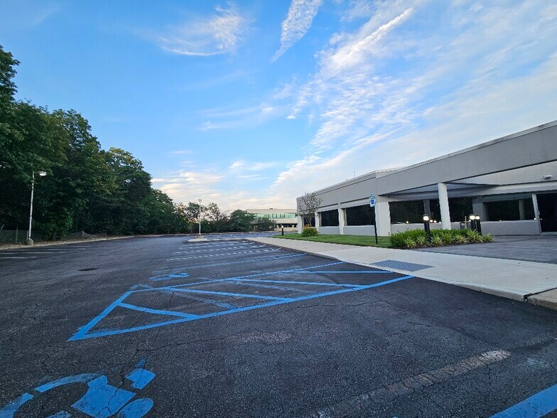 More Photos Of 877 Stewart Ave, Garden City Medical For Sale