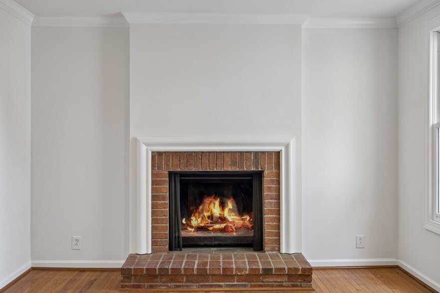 More Photos Of 1910 Redbud Ct, Franklin Multifamily For Sale