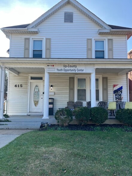 Primary Photo Of 415 E Diamond Ave, Gaithersburg Office Residential For Lease