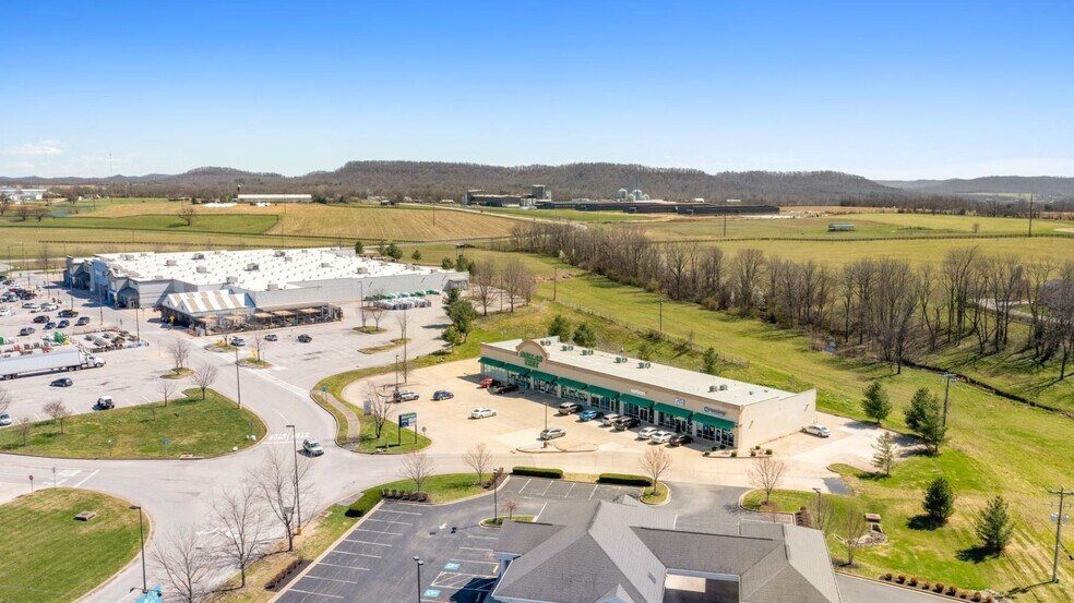 More Photos Of 2150-2158 Campbellsville Rd, Lebanon General Retail For Lease