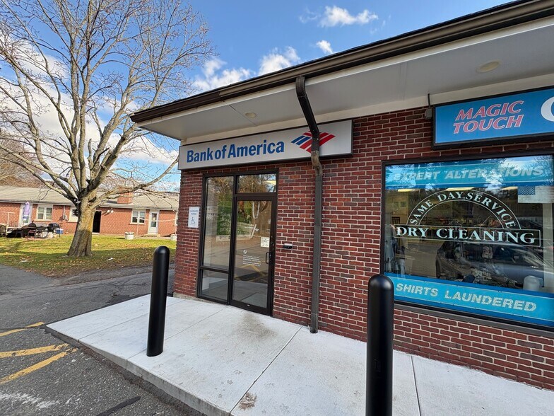 More Photos Of 199-215 Essex St, Beverly Freestanding For Lease